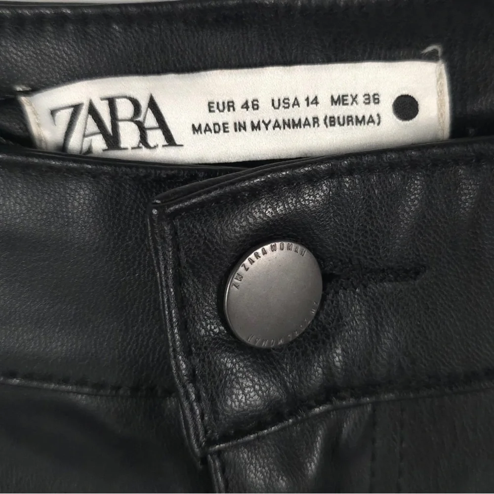 ZARA New Black Faux Leather 90’s Wide Leg Pants Size 14 High Waist‎ 2969/245/800